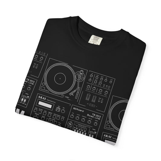 "Fatboy Slim" Music Producer T-Shirt — Celebrating Classic DJ and Studio Gear